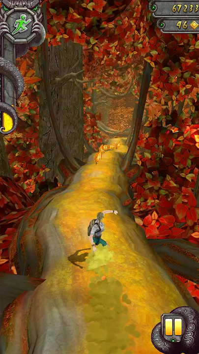 Temple Run 2 gameplay showing a character running through a jungle temple.